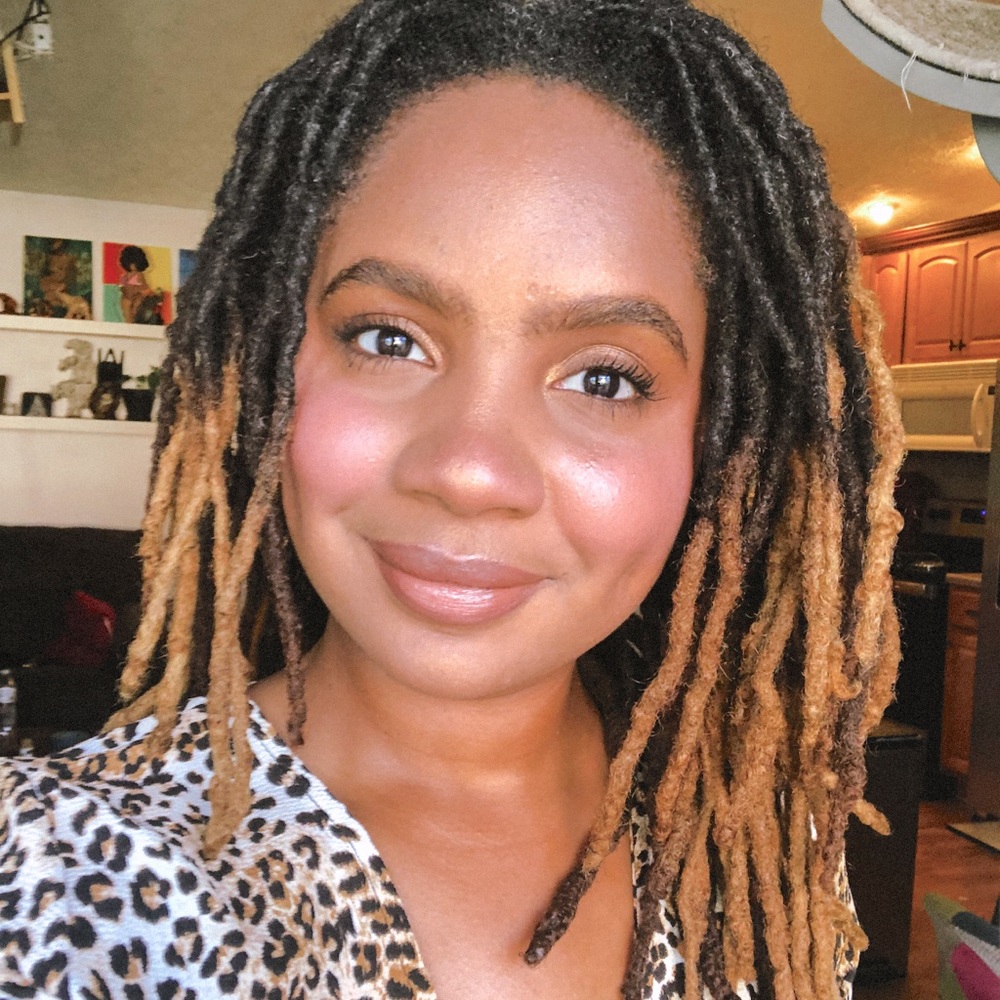 Meet your Posher, Mikayla